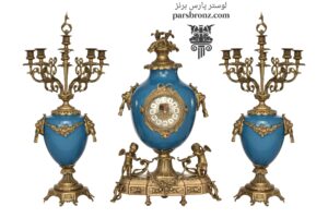 قیمت ساعت و شمعدان برنز رومیزی پذیرایی روی کنسول آنتیک